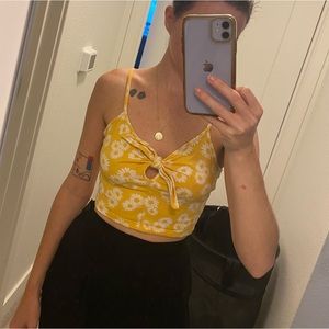 Yellow daisy crop tank top